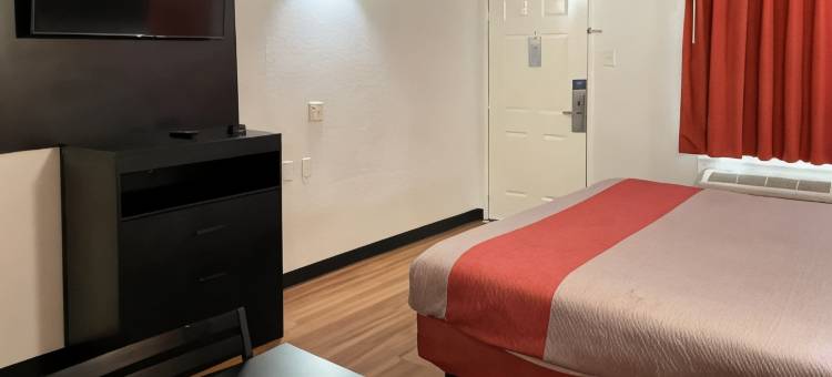 Studio 6休斯顿，TX - 布鲁克洞(Studio 6 Houston, TX - Brookhollow)图片