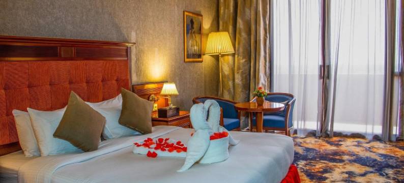 兰卡斯特瓦家2000(Lancaster Ouaga 2000)图片