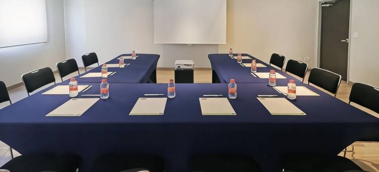 圣路易斯波托西工业区万豪城市快捷青年酒店(City Express Junior by Marriott San Luis Potosí Zona Industrial)图片