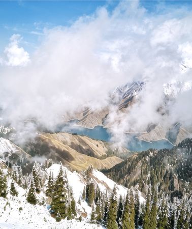 8D7N • Xinjiang + Ili + Sayram Lake + Tekes Bagua City + Kuerdening Scenic Area + Nalati Sky Grassland + Kazanchi Street in the Old City Scenic Area + Liuxing Street
