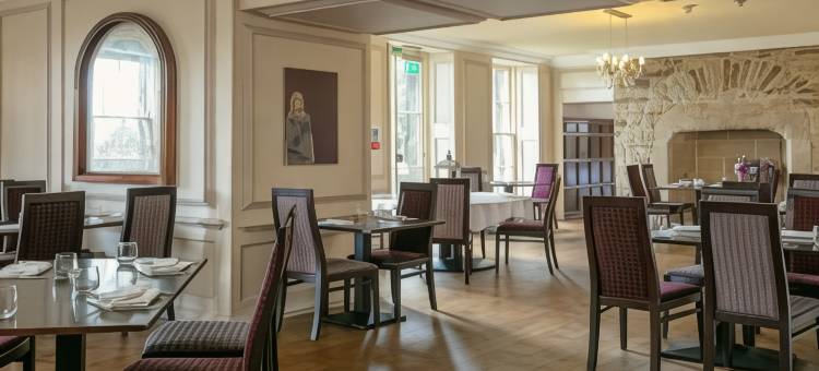 莫斯布罗霍尔贝斯特韦斯特优质酒店(Best Western Plus Sheffield Mosborough Hall Hotel)图片