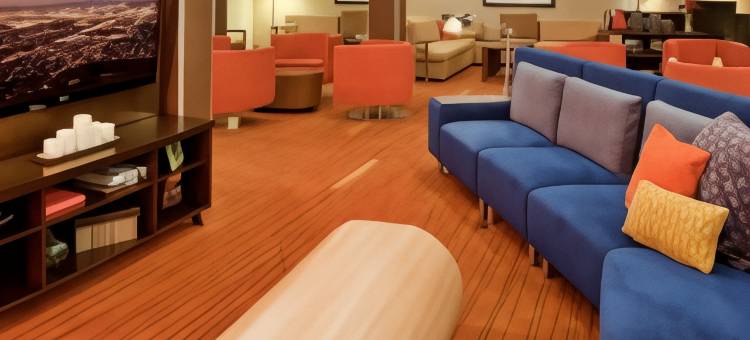 匹兹堡北/蔓越莓乡伍德万怡酒店(Courtyard Pittsburgh North/Cranberry Woods)图片