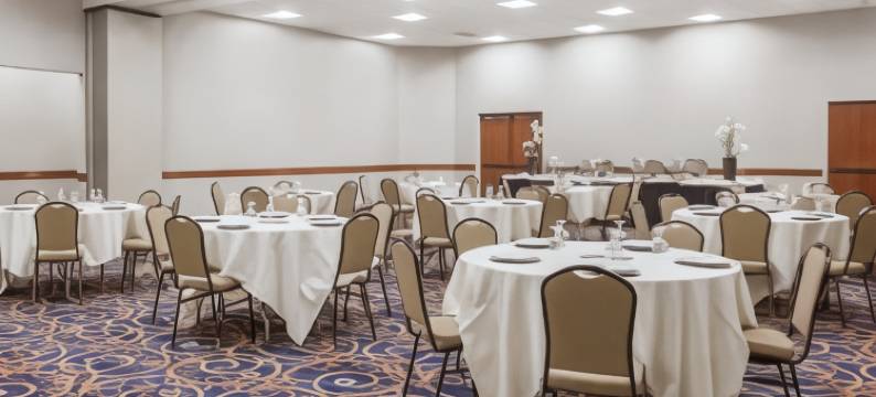 圣迭戈国家城市温德姆华美达酒店(Ramada by Wyndham San Diego National City)图片