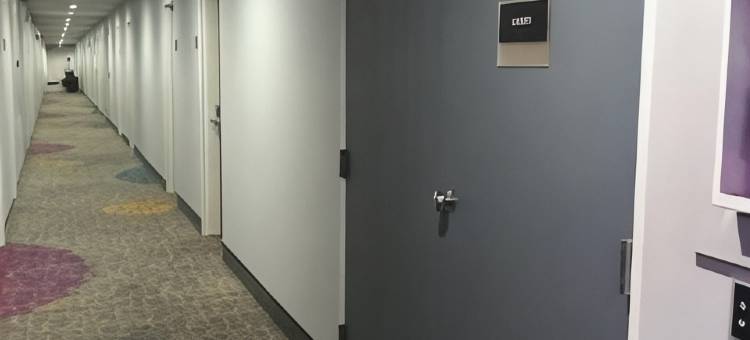 温德姆戴斯酒店-莱克布拉夫大湖海军基地(Days Inn by Wyndham Lake Bluff/Great Lakes Naval Base)图片