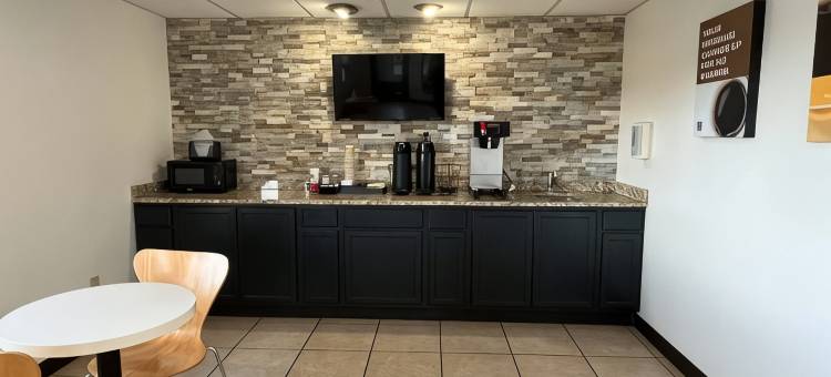 Studio 6 套房厄巴纳，伊利诺伊州(Studio 6 Suites Urbana, IL)图片