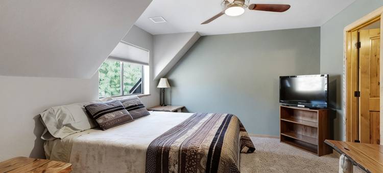 可住20人以上•7卧室 4.5英亩私人庄园 森林山庄 带山景！(Sleeps 20+ • 7-Bed Forest Lodge 4.5-Acre Private Estate With Mountain Views!)图片