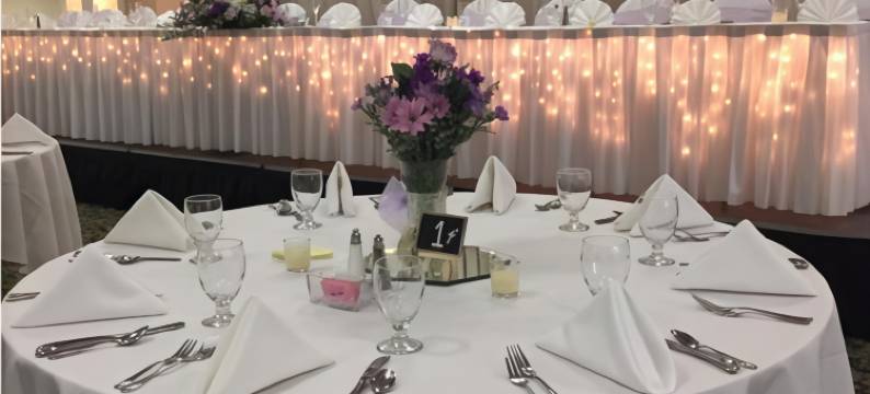 康斯托克会议中心酒店(Comstock Inn & Conference Center)图片