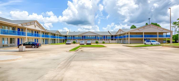 OYO 巴吞鲁日中城酒店(OYO Hotel Baton Rouge Mid City)图片