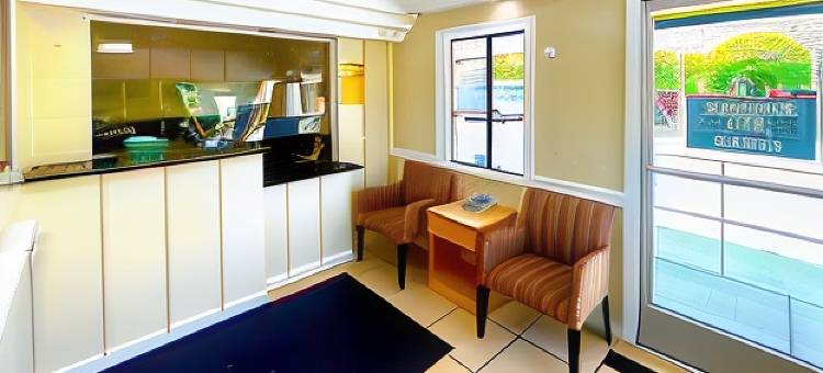 利弗莫尔罗德威酒店(Rodeway Inn Livermore)图片