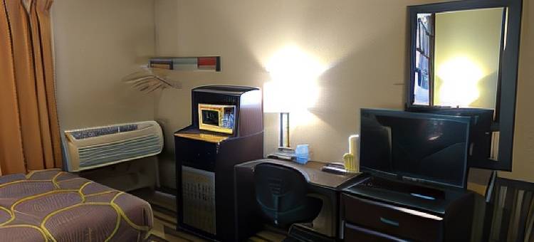 托皮卡-沃纳梅克路-I-70速8酒店(Super 8 by Wyndham Topeka/Wanamaker RD/I-70)图片