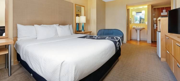 科勒尔斯普林斯南拉昆塔温德姆套房酒店(La Quinta Inn & Suites by Wyndham Coral Springs South)图片