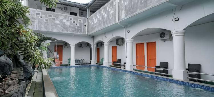 红多兹伊斯兰酒店-近庞卡克收费出口(RedDoorz Syariah Near Exit Toll Puncak)图片