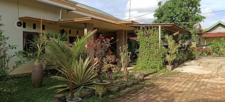 红多兹酒店-近楠榜梅德卡地铁塔曼(RedDoorz Near Taman Merdeka Metro Lampung)图片