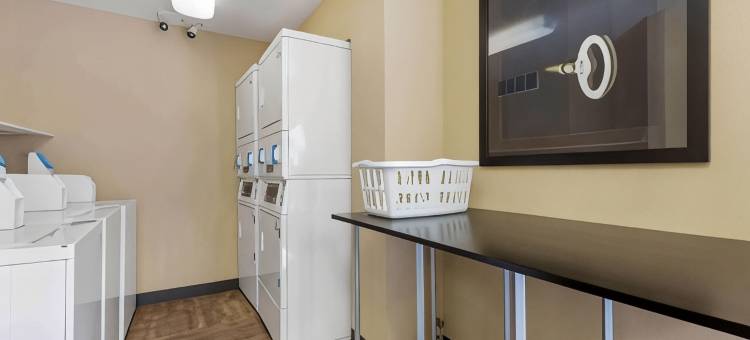 梅恩斯泰套房华盛顿杜勒斯机场酒店(MainStay Suites Washington Dulles Airport)图片