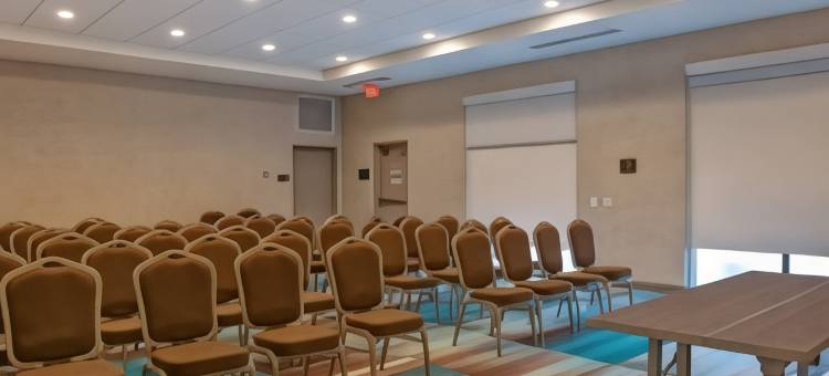 夏洛特诺斯莱克希尔顿惠庭酒店(Home2 Suites by Hilton Charlotte Northlake)图片