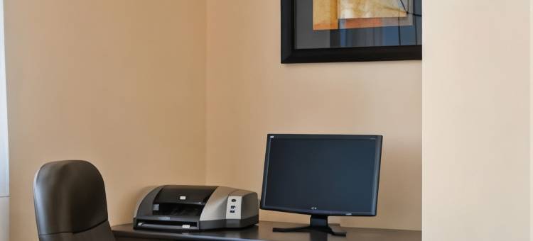 俄克拉何马城机场温德姆呗盟套房酒店(Baymont by Wyndham Oklahoma City Airport)图片