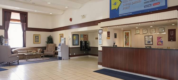埃德蒙顿南Travelodge by Wyndham酒店(Travelodge by Wyndham Edmonton South)图片