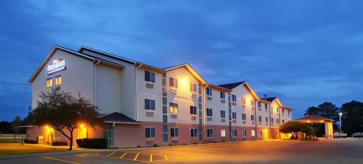 盖尔斯堡呗盟套房酒店(Baymont by Wyndham Galesburg)图片