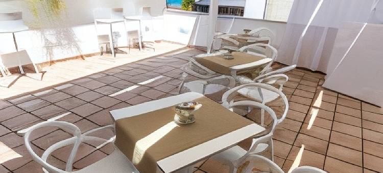 唐卡洛特罗佩亚(Don Carlo Tropea)图片