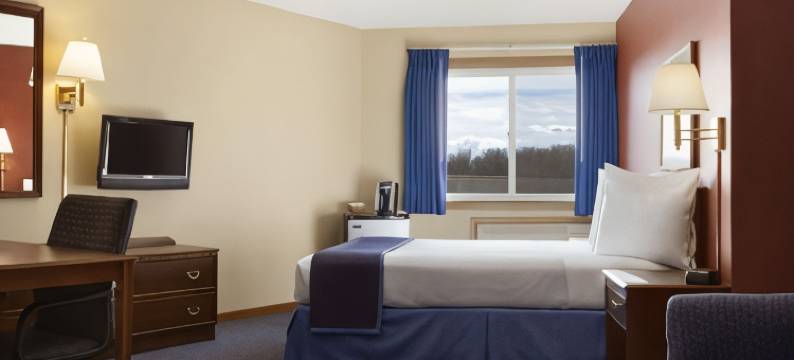 圣克劳德Travelodge by Wyndham(Travelodge by Wyndham Motel of St Cloud)图片