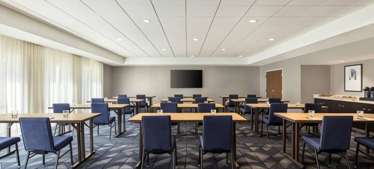 威尔克斯巴里竞技场万怡酒店(Courtyard Wilkes-Barre Arena)图片