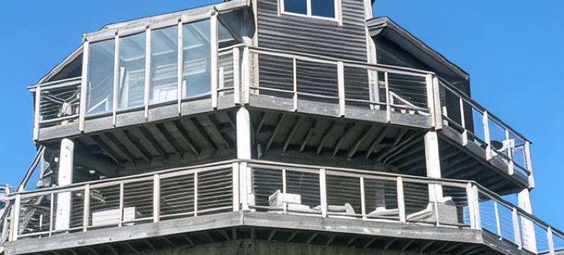 Panoramic Ocean Views walk to the Beach图片