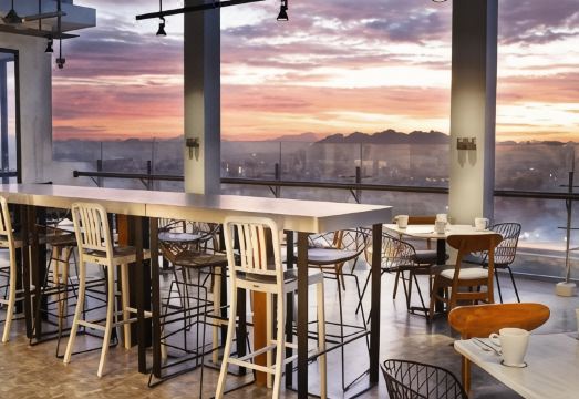 Fox Lite SamarindaHotel Overview