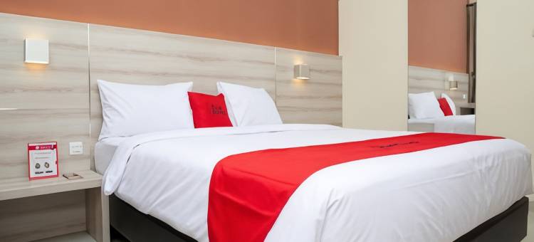 红门PLUS酒店-近巴顺丹大学(RedDoorz Plus Near Pasundan University)图片