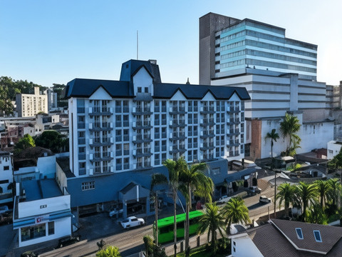 南雅拉瓜美居酒店