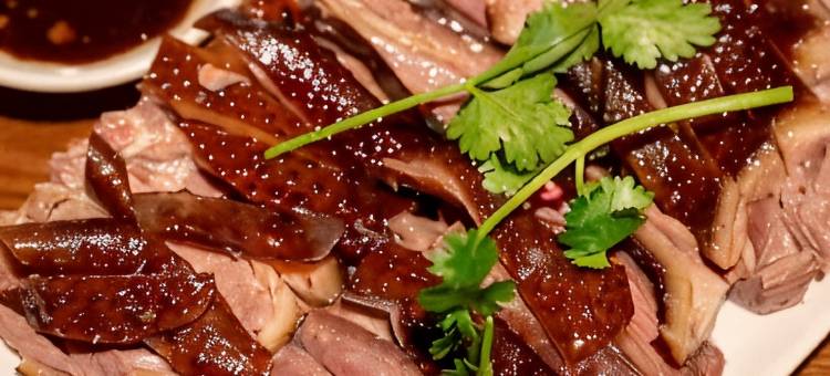汕头龙眼南路美食街丨千禧智享美居(万象城店)图片