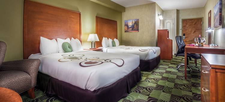 迪尔富特 酒店(Deerfoot Inn and Casino)图片
