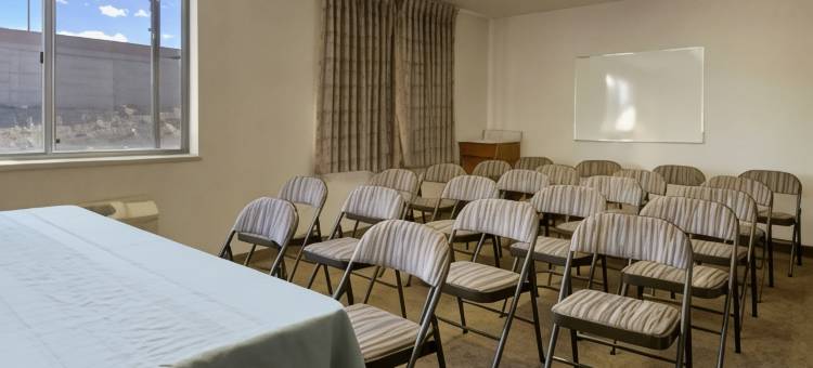 阿尔伯克基中城贝斯特韦斯特SureStay酒店(SureStay Hotel by Best Western Albuquerque Midtown)图片