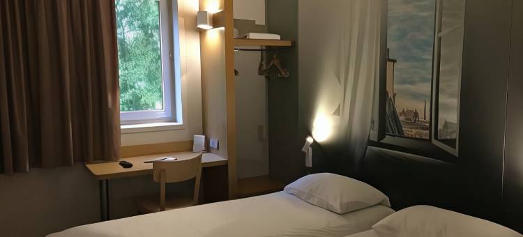 奥尔日河畔圣米舍 B&B 酒店(B&B Hotel Saint-Michel Sur Orge)图片