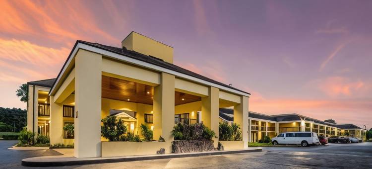 体育馆品质酒店(Quality Inn Coliseum)图片