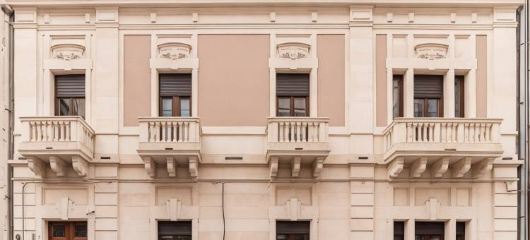 丘里迪斯特拉塔(Ciuri di Strata)图片