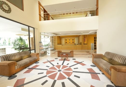 Plaza Inn Hotel Overview