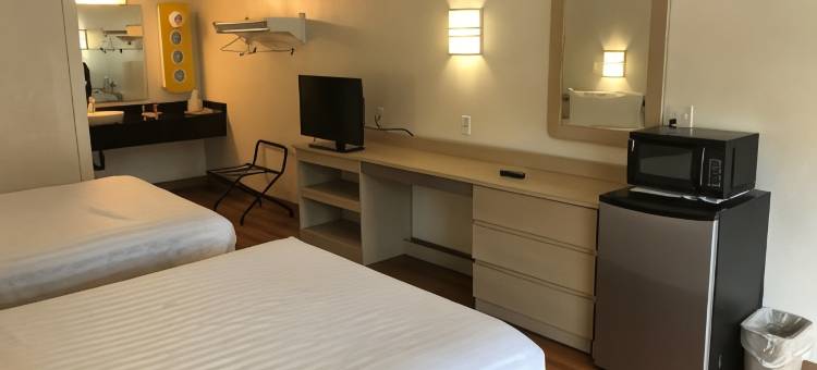 Travelodge by Wyndham Fayetteville图片