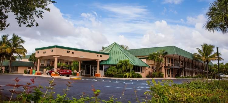 北棕榈滩速8酒店(Super 8 by Wyndham North Palm Beach)图片