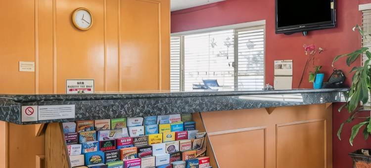 弗布鲁克市中心罗德威酒店(Rodeway Inn Fallbrook Downtown)图片