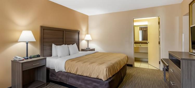 汉斯购物中心品质酒店及套房(Quality Inn & Suites Hanes Mall)图片