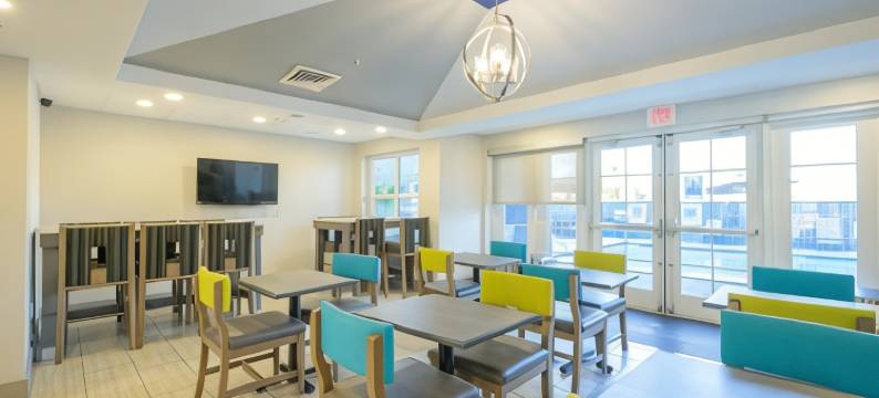 Hawthorn Extended Stay by Wyndham Panama City Beach图片