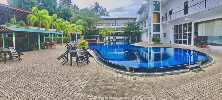 萨鲁蓝宝石酒店(Saru Blue Sapphire Hotel)图片