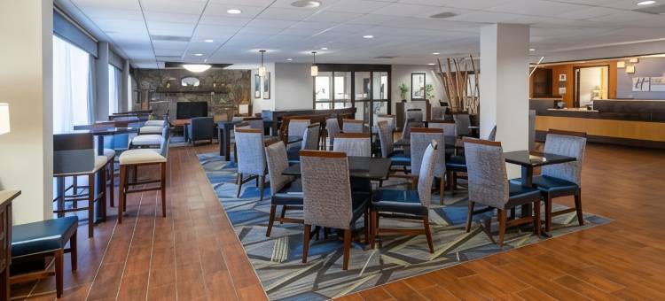 Holiday Inn Express 福赛斯(Holiday Inn Express Forsyth)图片