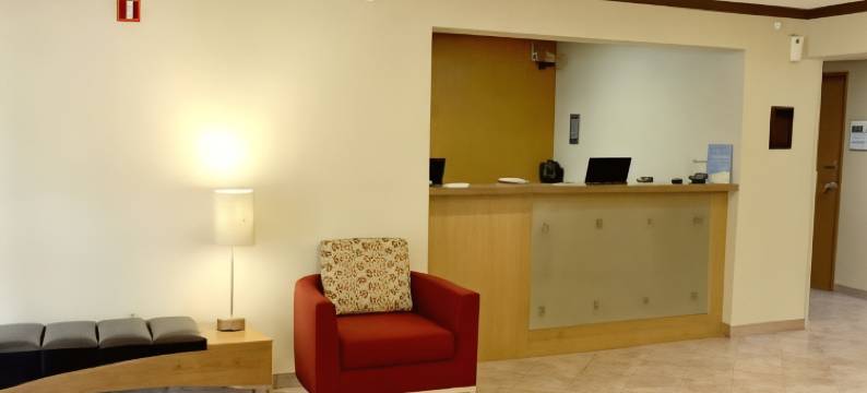 休斯顿西南拉昆塔温德姆套房酒店(La Quinta Inn & Suites by Wyndham Houston Southwest)图片