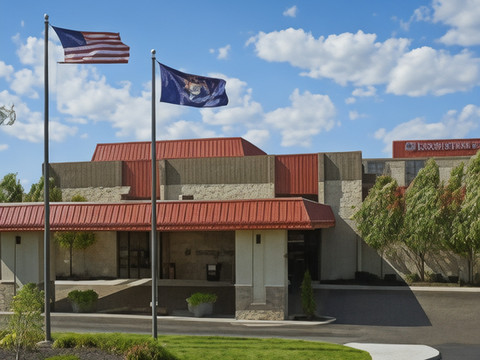 底特律迪尔伯恩希尔顿逸林酒店