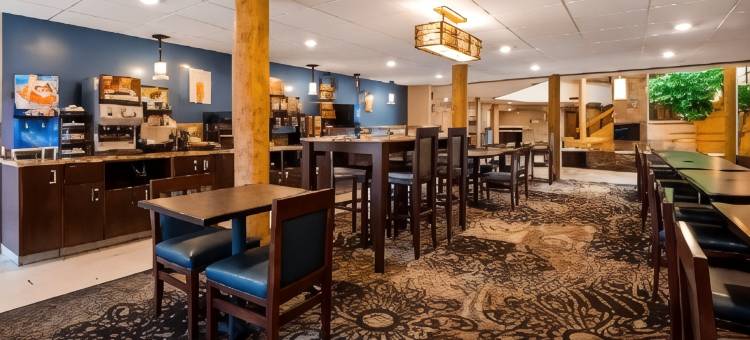 兰德马克薄饼之家贝斯特韦斯特优质酒店(Best Western Plus Landmark Inn)图片