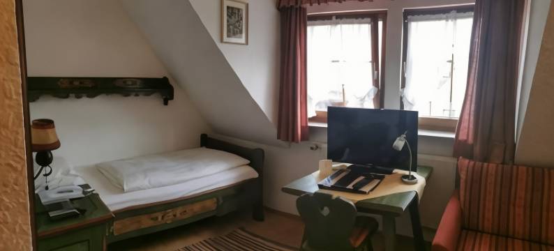 蒂尔曼里门施奈德酒店(Tilman Riemenschneider)图片