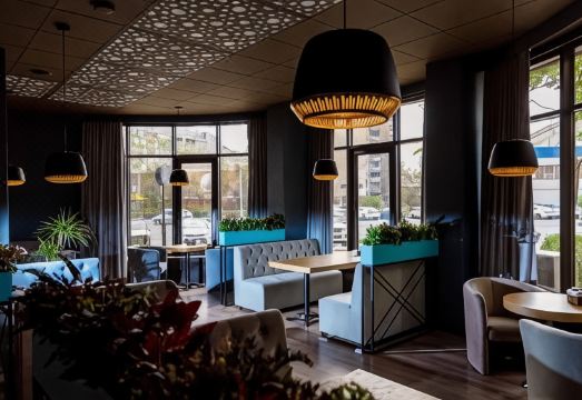 Golden Palace Hotel Overview