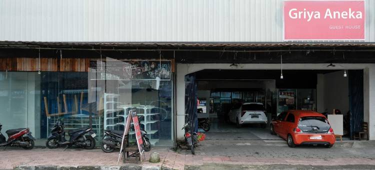 日惹格里亚阿尼卡马里奥博罗红门酒店合作店(Griya Aneka Malioboro Yogyakarta Mitra RedDoorz)图片