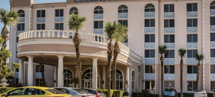 北莱克兰I-4舒适套房酒店(Comfort Inn & Suites Lakeland North I-4)图片